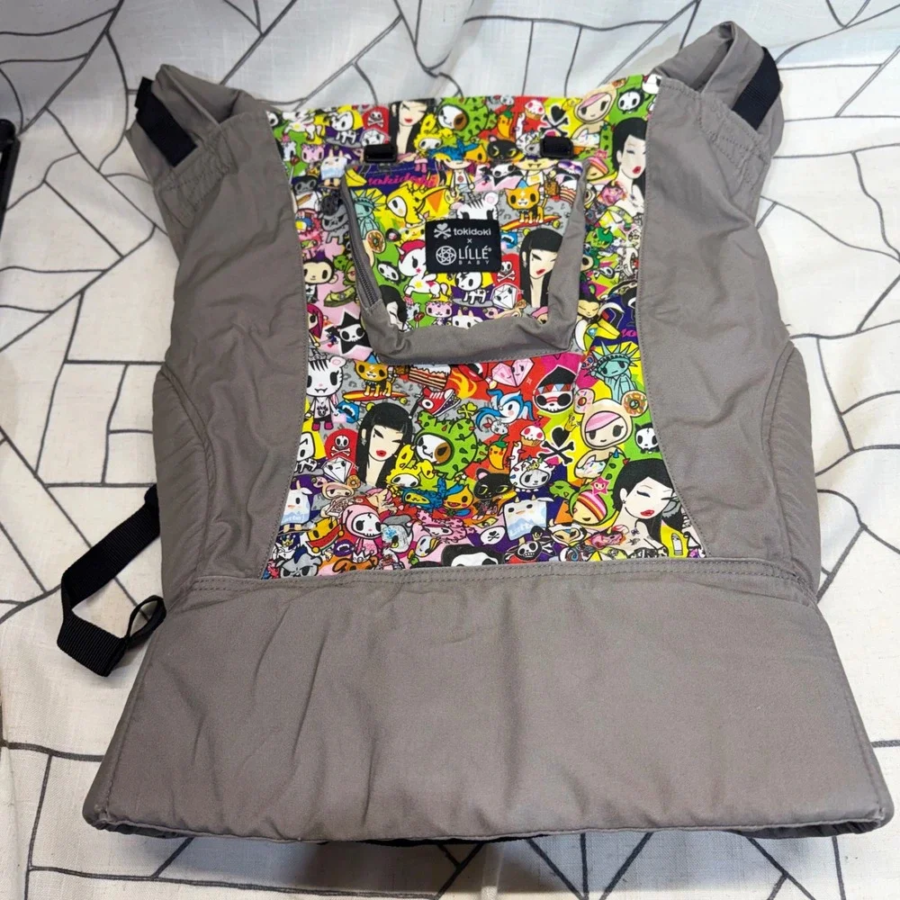 Lillebaby Tokidoki CarryOn Toddler Carrier 20-60lbs Grey Multi Character Print